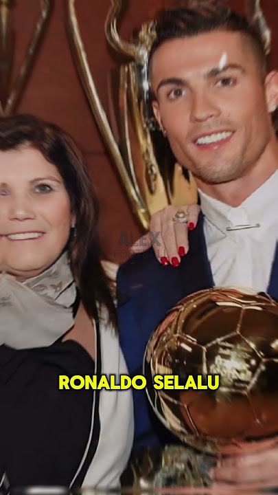 kebaktian Ronaldo kepada ibunya 🥰#shorts #ibu#cr7 #ronaldo #respect