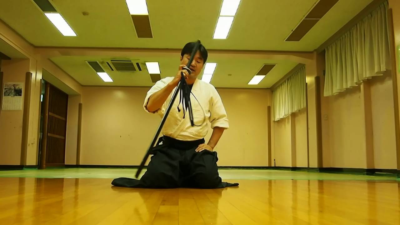 Iai basic. "Shinzen ni Rei" and "Torei" Drawing Katana and put it back to saya.