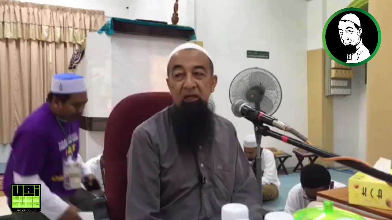 Hukum Kencing Berdiri - Ustaz Azhar Idrus Official
