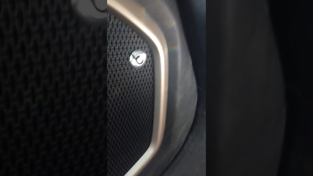 2016 jeep renegade beats audio - YouTube