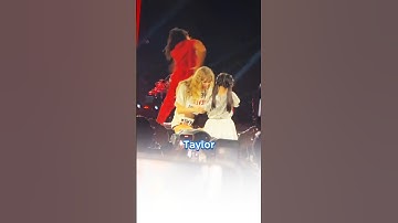 Heb je gezien wat Taylor Swift voor een kleine fan deed? ❤️🎶 #taylorswift #shorts
