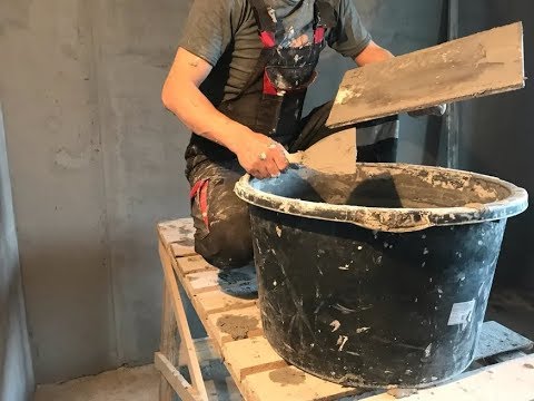 Как блин быстро заштукатурить потолок???