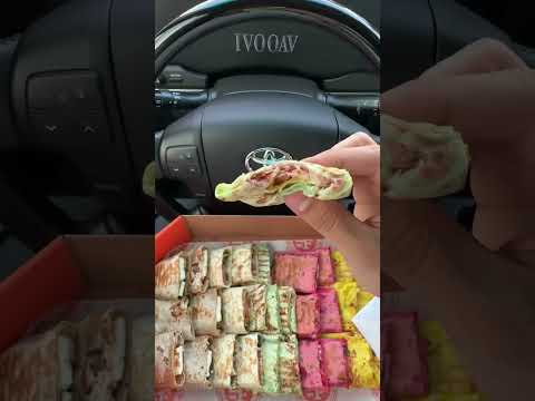 مطعم شورما فاكتوري مكانهم دحيل السوق البلدي توصيل طلبات ومن عندهم خبز زعفران قشقوان