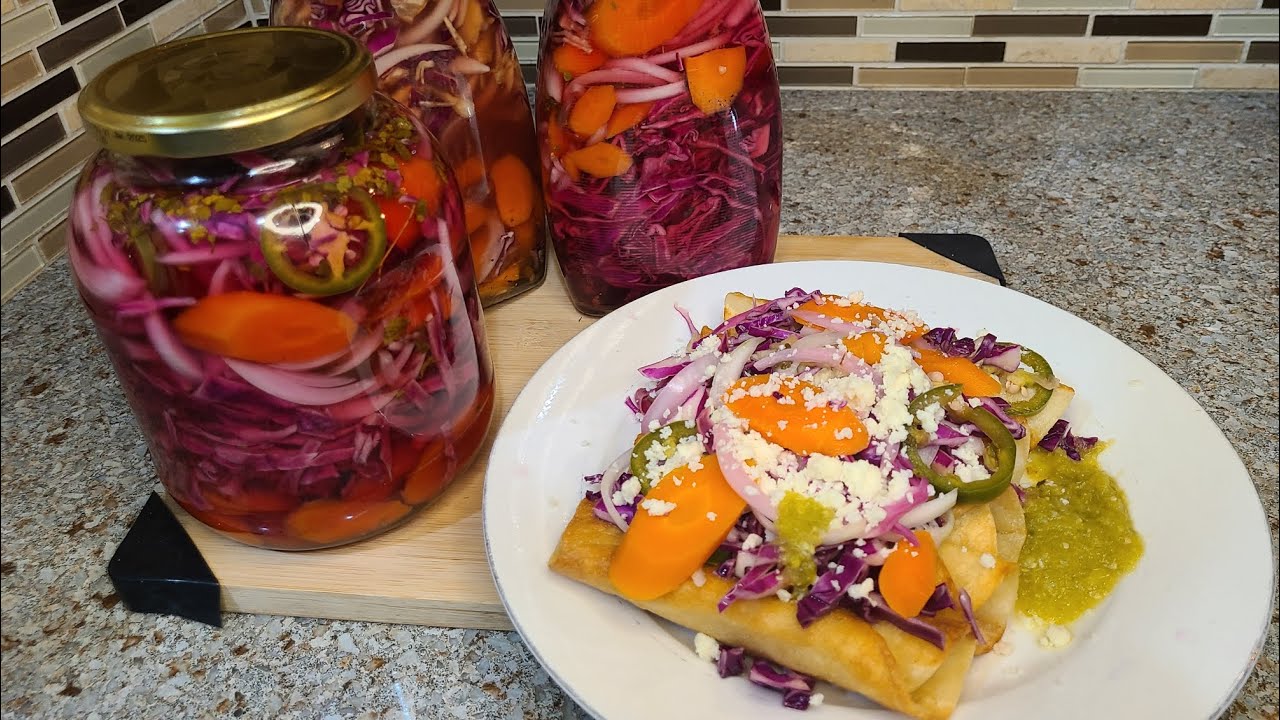 CURTIDO de REPOLLO!! con Sanahorias y Chiles Jalapeño, perfecto para ...