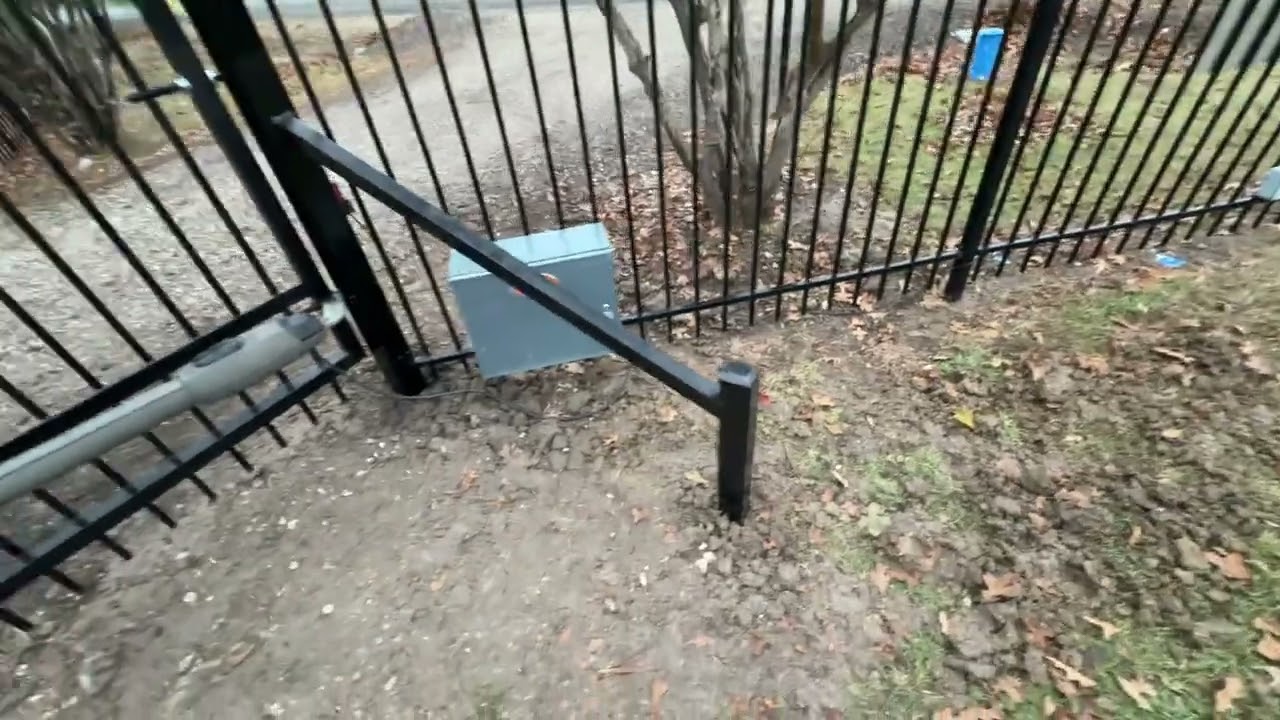 🎄 Holiday Ready: Custom Gate Edition 🎄