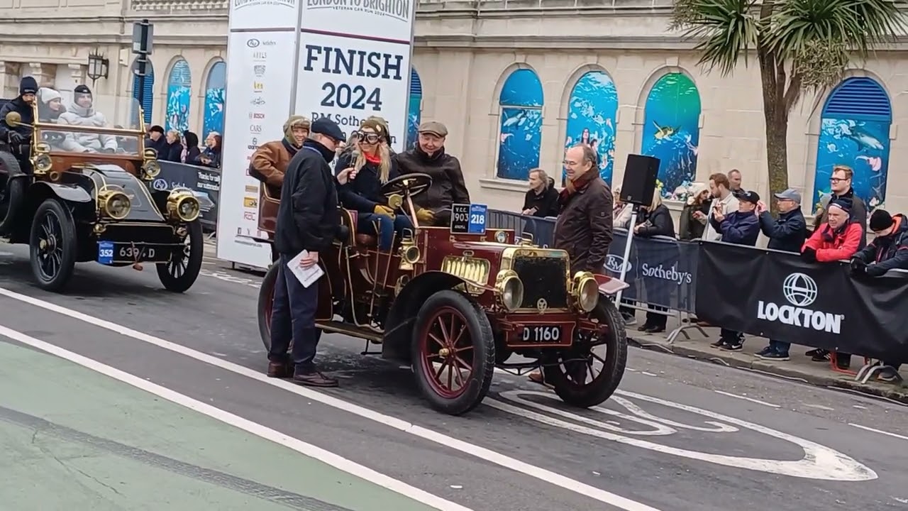 London to Brighton Veteran Car Run 2024 VCC Historic Vintage Classic