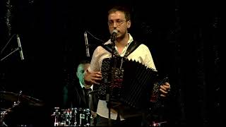 Alexis HERVE - ça c'est une simple maison