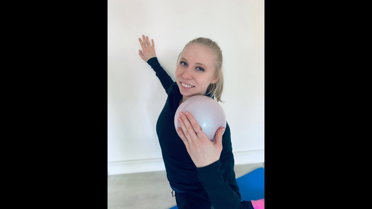 Roulé du ballon par Kseniya Moustafaeva