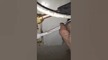 علامات نقص غاز الفريون مكيف اسبلت 