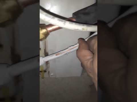 علامات نقص غاز الفريون مكيف اسبلت