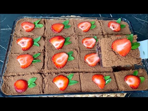 Suratda keksa ayol oyoqlarini yoyadi.