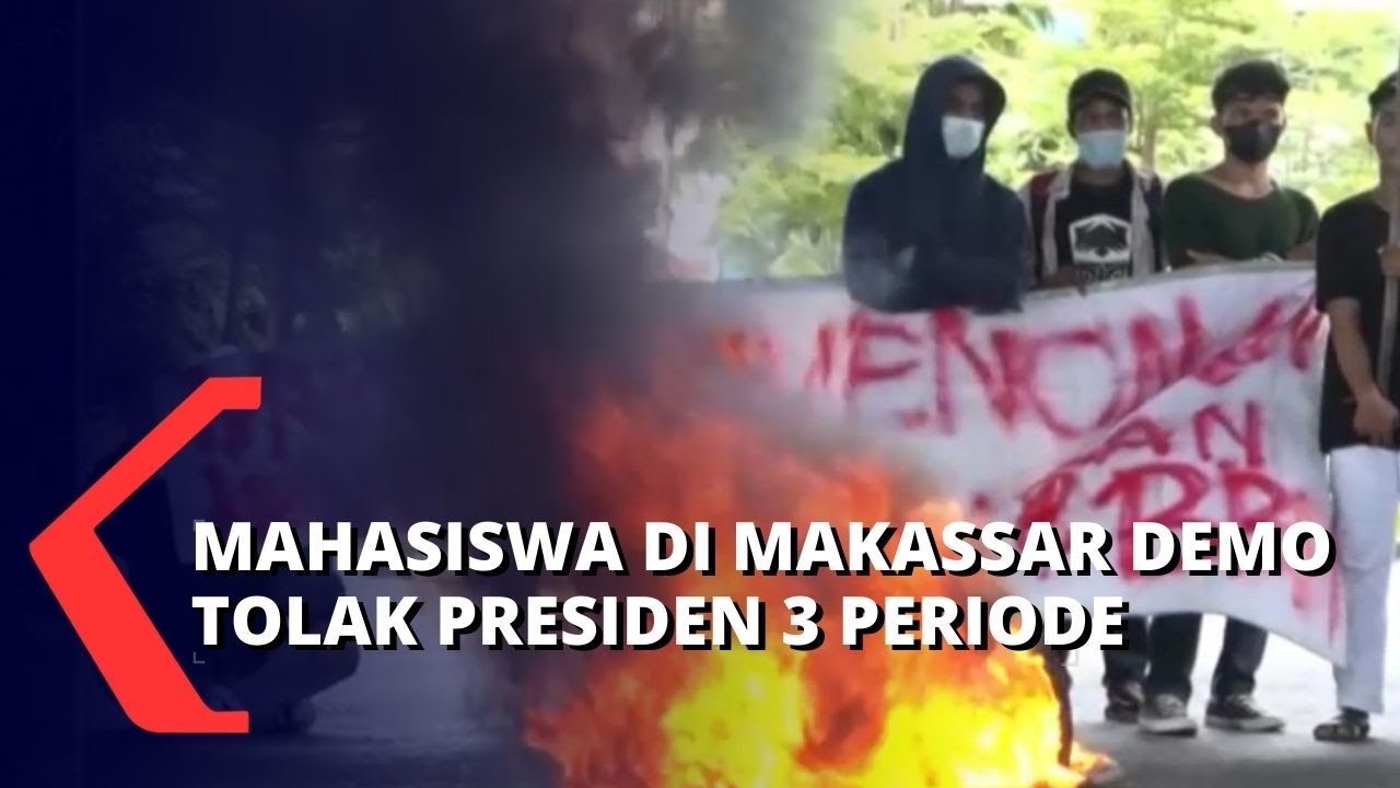 Mahasiswa Makassar Demo di Bawah Jembatan Layang, Tenteng Spanduk Tolak Presiden 3 Periode