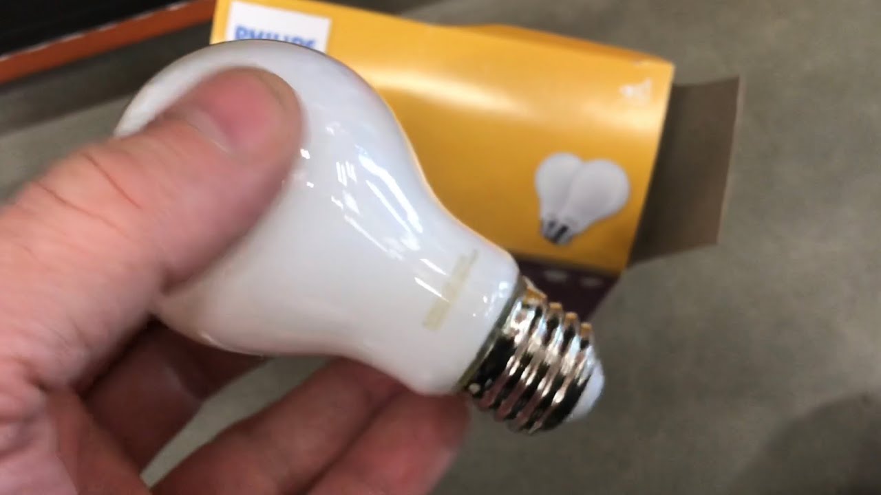 “FINALLY” an led lightbulb that actually LOOKS like lightbulb “should