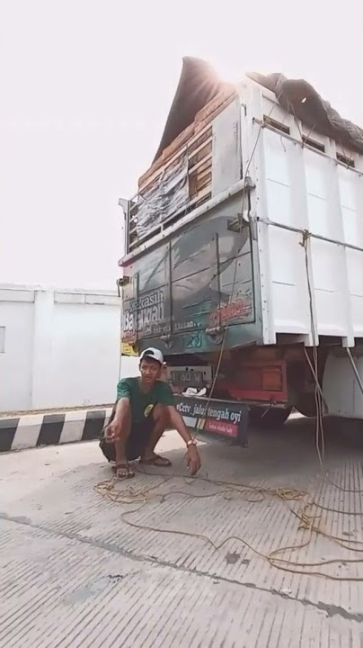 Story' wa truk bayi tabung