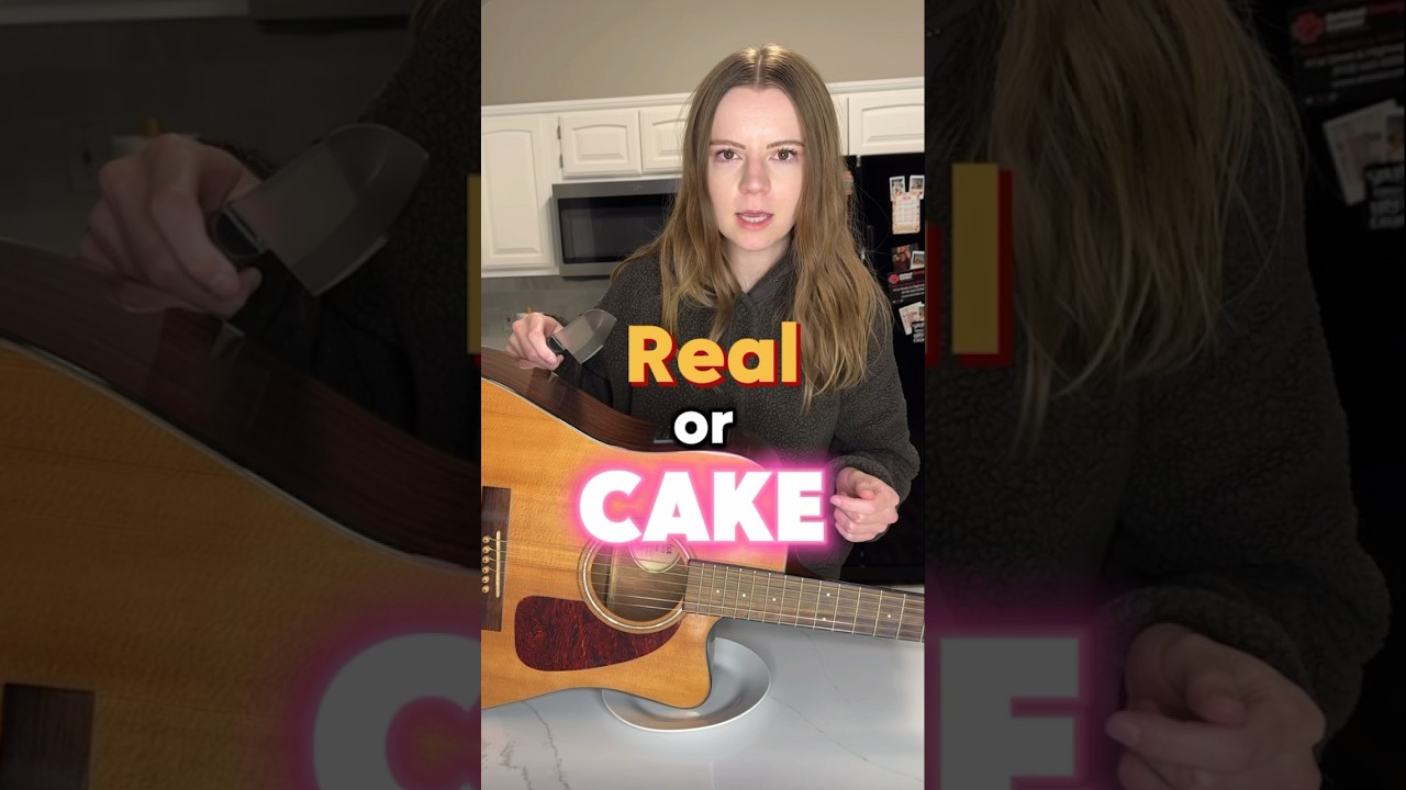 Παρακολούθηση Real or Cake? στο YouTube Παρακολούθηση Real or Cake? στο YouTube