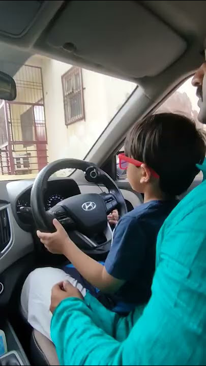 anak kecil mengendarai mobil besar #mengemudi #pengemudi #anak-anak #mengemudimobil