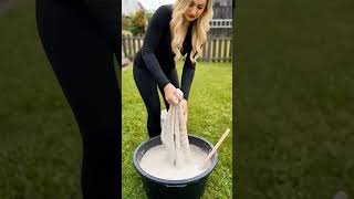 🌿🪴 Easy DIY Cement Flower Pot 😍 Garden Decor Idea #diy #garden #cement #homedecor #shorts
