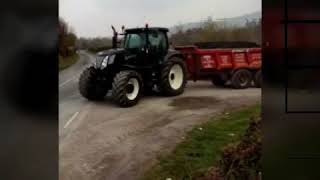 Black New Holland T7050
