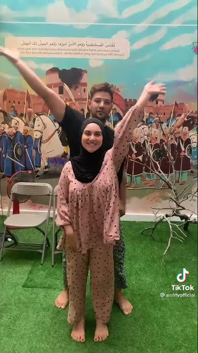 IRIS BELLA GOYANG TIKTOK