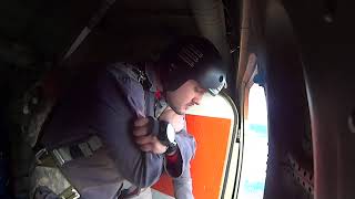 Мой прыжок с парашютом индивидуальный часть 9 (выпрыгивание с самолета всей группы вид с фюзеляжа)
