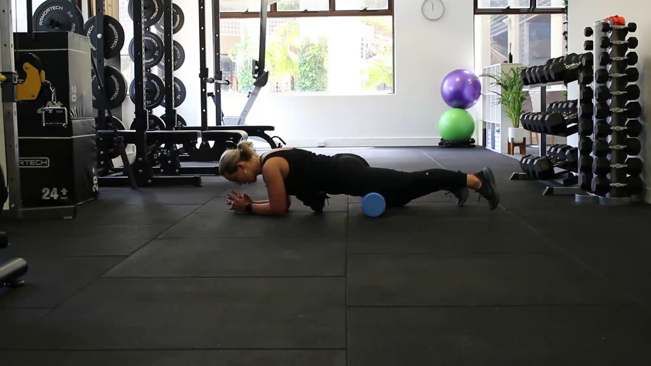 Quadriceps Release on Foam Roller Move Physiotherapy YouTube