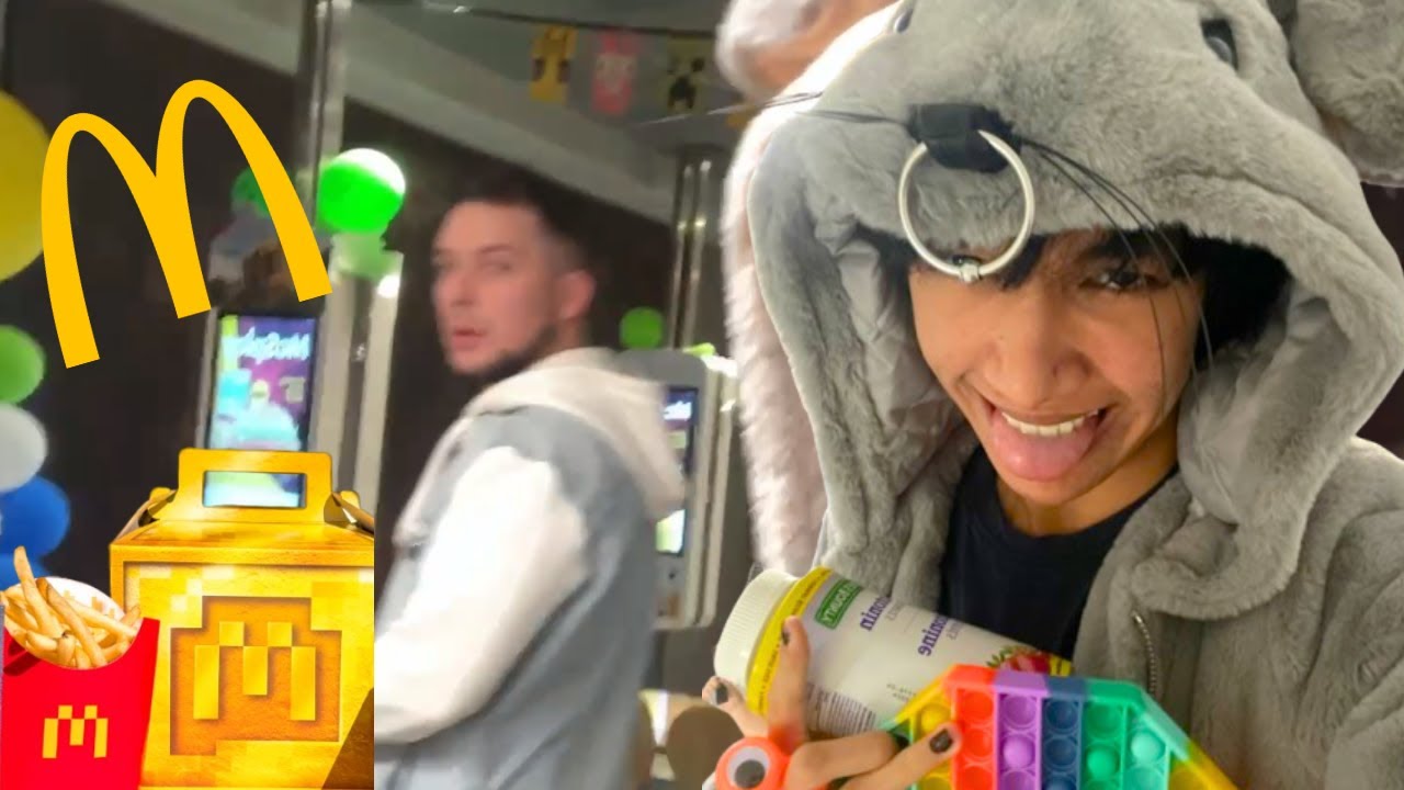 vistiendome de niño rata para minecraft mcdonalds 😛