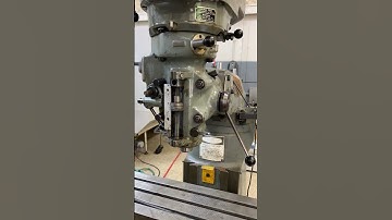 Bridgeport Series 1 2 HP Variable Speed Vertical Mill, S/N 12BR-215260