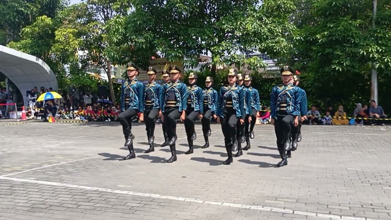 PASKIBRA SMA N 9 SEMARANG dalam LKBB LOPTASIKU IX UNIVERSITAS DIAN NUSWANTORO 2025