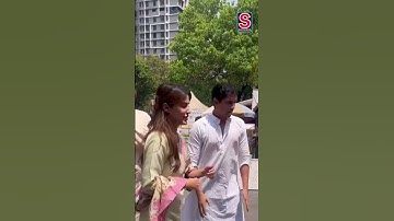 Rhea Chakraborthy Along With Her Family Seeks Blessing From Siddhi Vinayak Temple | SSR Death Case