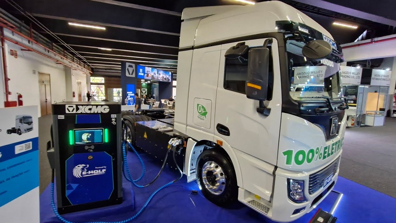 XCMG apresenta caminhão elétrico de 747 cv de potência na Fenatran