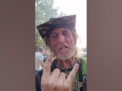 Поздрав от Дънди Крокодила - YouTube