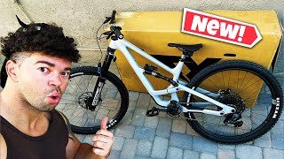 UNBOXING MY NEW $10,000 BIKE  YT CAPRA UNCAGED w/ SRAM FLIGHT ATTENDANT