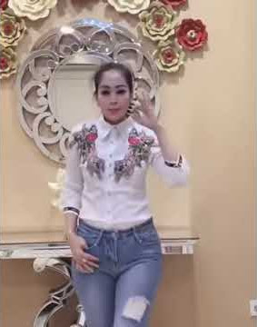 Menjual baju import minat langsung wa 081380366495