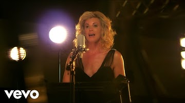The Way You Look Tonight (from Duets II: The Great Performances)