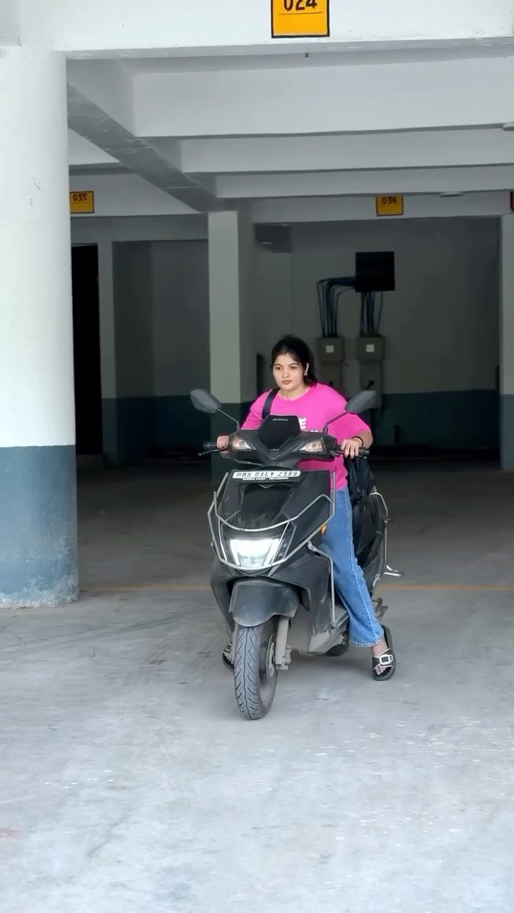 Bhai ki scooty ??|| Brother-sister love || tiyaa || shubham #trending #foryou #youtube #comedy