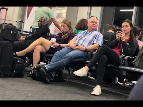 CANDID AIRLINES CROSSED LEGS Phosedelight Heels Hose Legs Nylon Tights Stockings Calves Feet