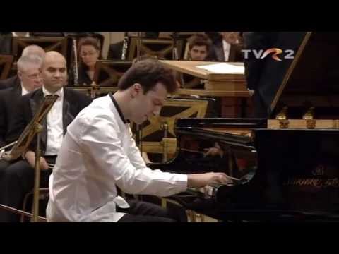 Vassilis Varvaresos, P. I. Tchaikovsky, Piano Concerto no. 1 in b-flat, op. 23: 1st movement