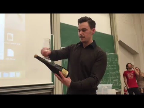 Sabrage d'un champagne