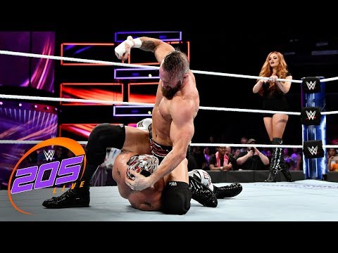 Mike Kanellis interrupts the match between Lince Dorado and Lio Rush: WWE 205 Live, Oct. 10, 2018