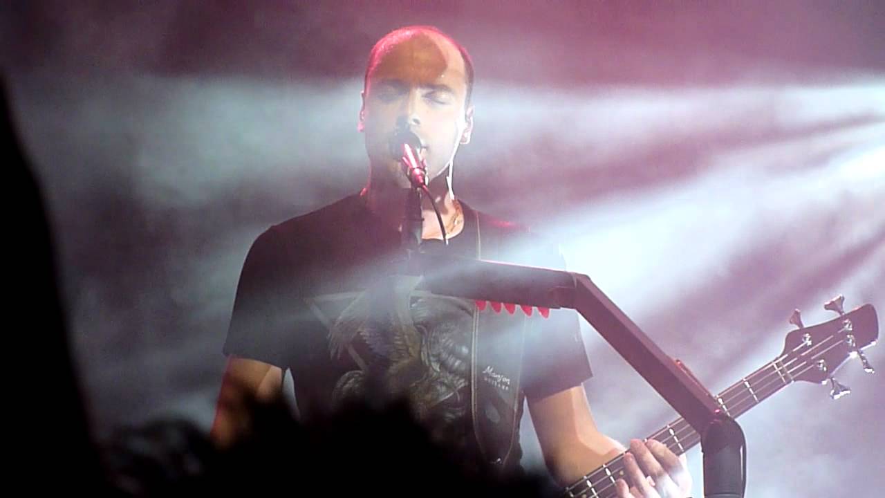 Muse - Save Me (Live in Cologne - Sep 20, 2012) [HD] - YouTube