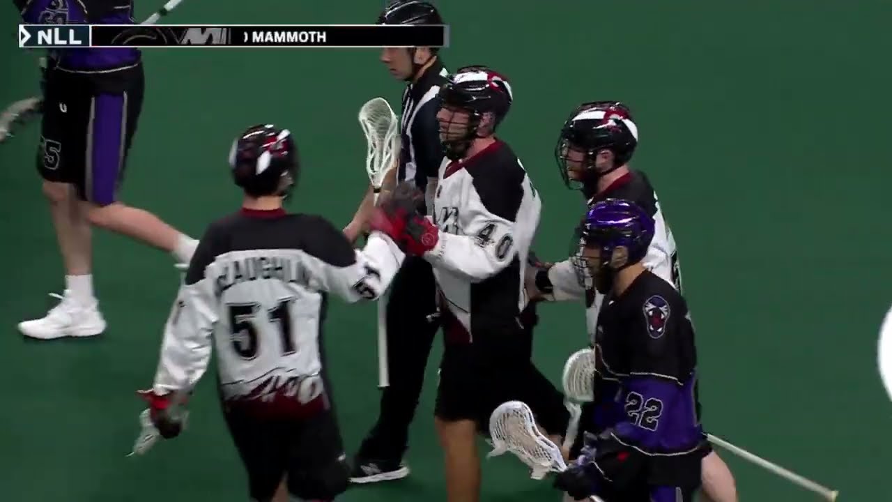 Connor Kelly nets 4 in tough loss