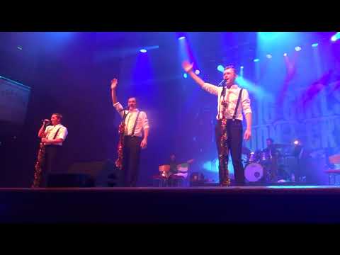 Opus 17   Frankie Valli at Caird Hall Dundee