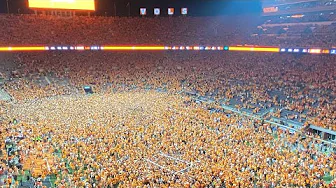 Goal posts down! Tennessee beats Alabama 10/15/22 - POV proud parents and hype drummers 😁