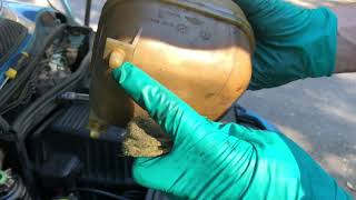 Mini Cooper S Replacing the coolant bottle expansion tank by Sean George 3,335 views 2 years ago 7 minutes, 13 seconds