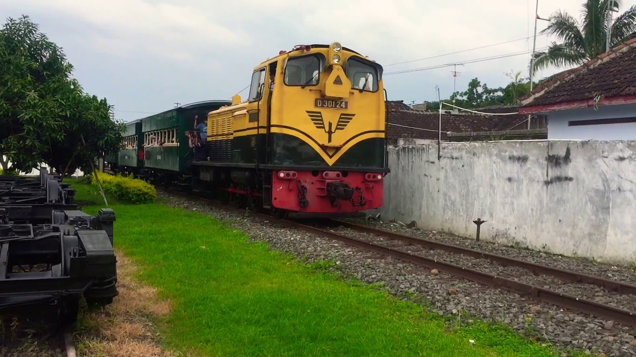 Kereta Api Wisata Ambarawa YouTube