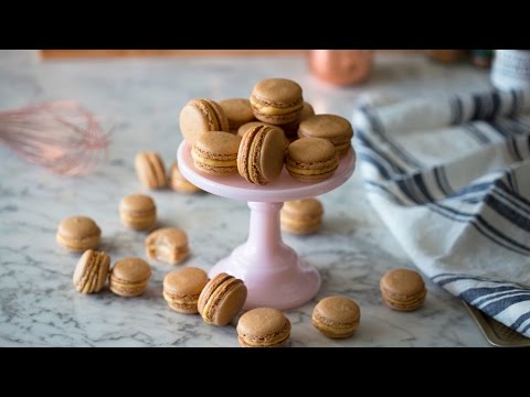 How to Make Pumpkin Spice Macarons