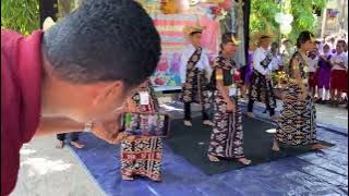 Download lagu Tari Bolelebo - Ujian Praktek Kelas VI (SDI Bertingkat Oeba 5)