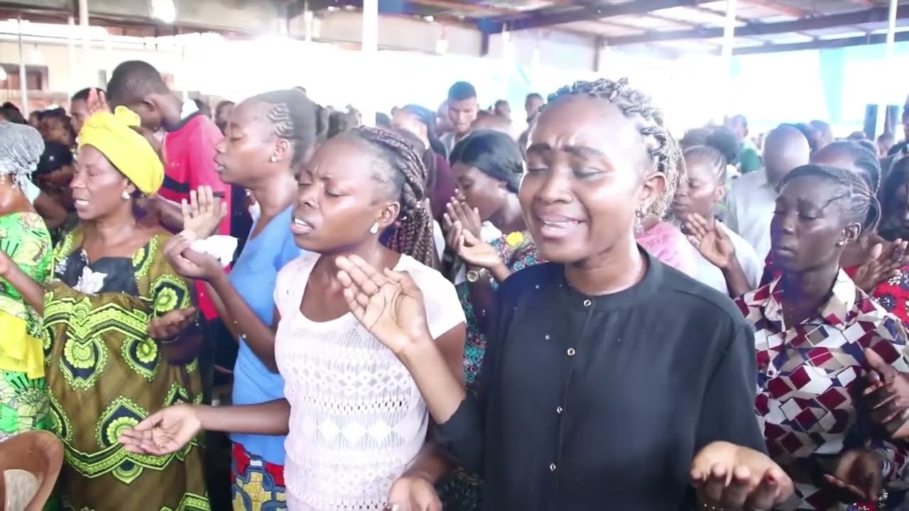 Mema nga na kembo nayo JEHOVAH 2022 remix / CENTRE DE L A PAROLE LA OU LE SAINT ESPRIT OPERE