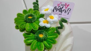 Table Top Green Fuzzy Wire Flower