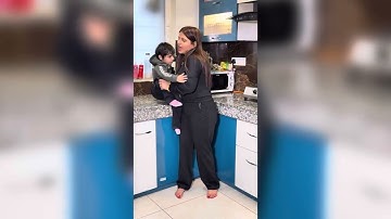 Comment main link is pinned